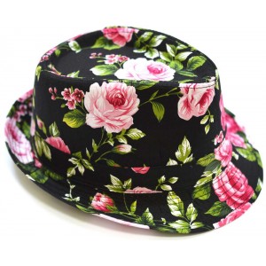 Palarie pentru barbati, culoare neagra, model floral cu trandafiri roz, mari